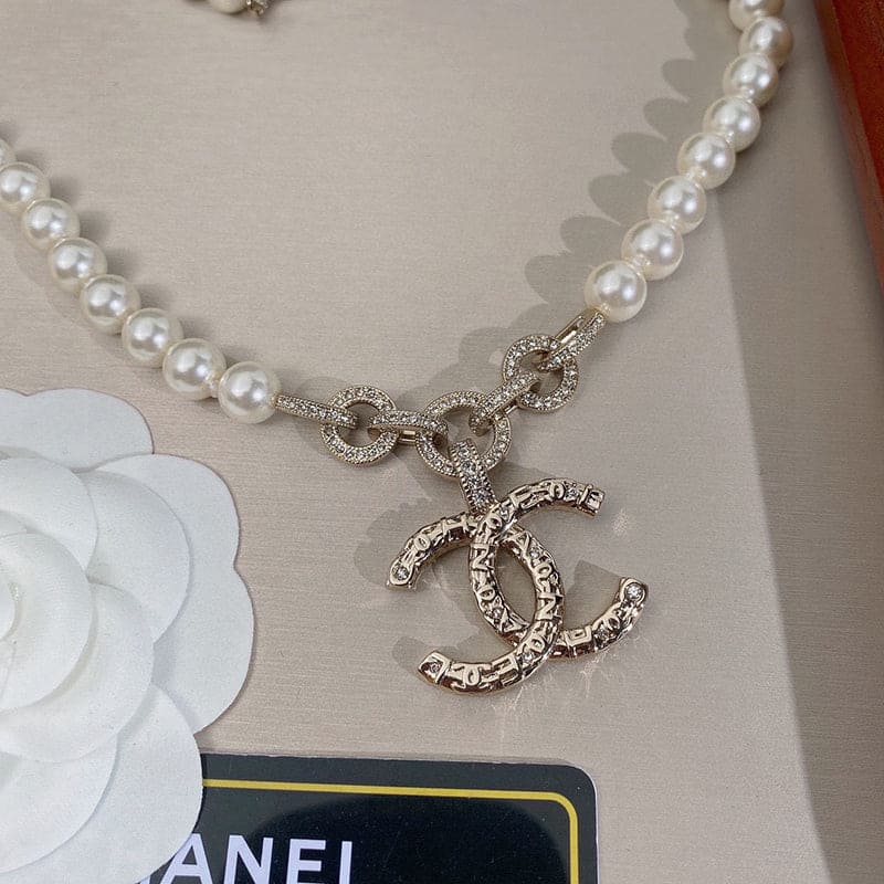 18K  Chanel Pearl Necklace
