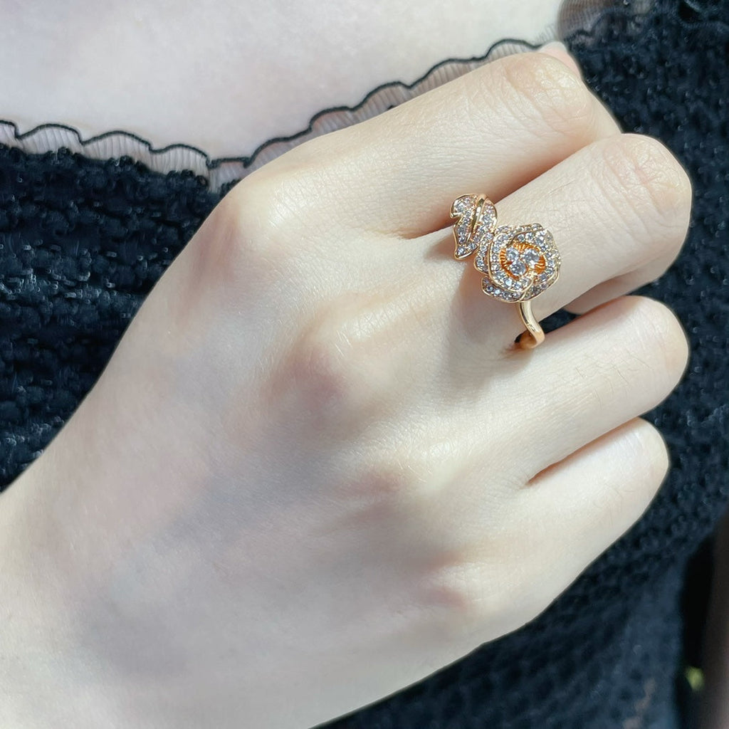 18K Dior Rose Bagatelle Ring