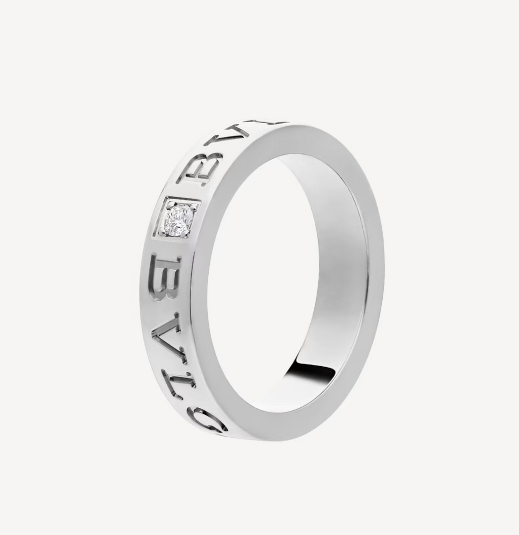 Bvlgari Zero 1 Essential with a Diamod Ring