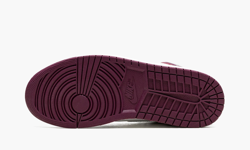 Air Jordan 1 Retro High OG "Bordeaux" Sneakers