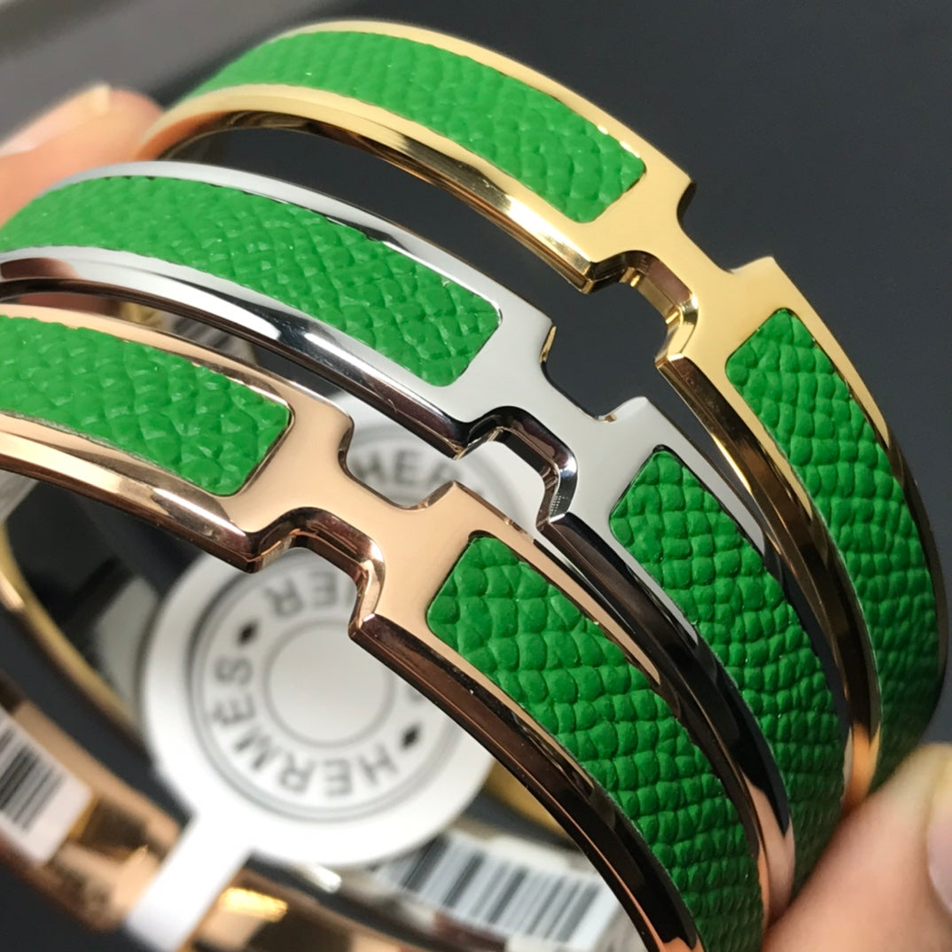 18K Olympe Green Hermes Bracelet