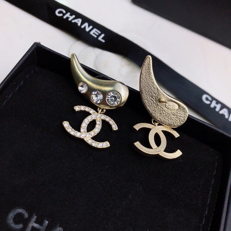 18K  Chanel Feather Diamond Gold Earrings