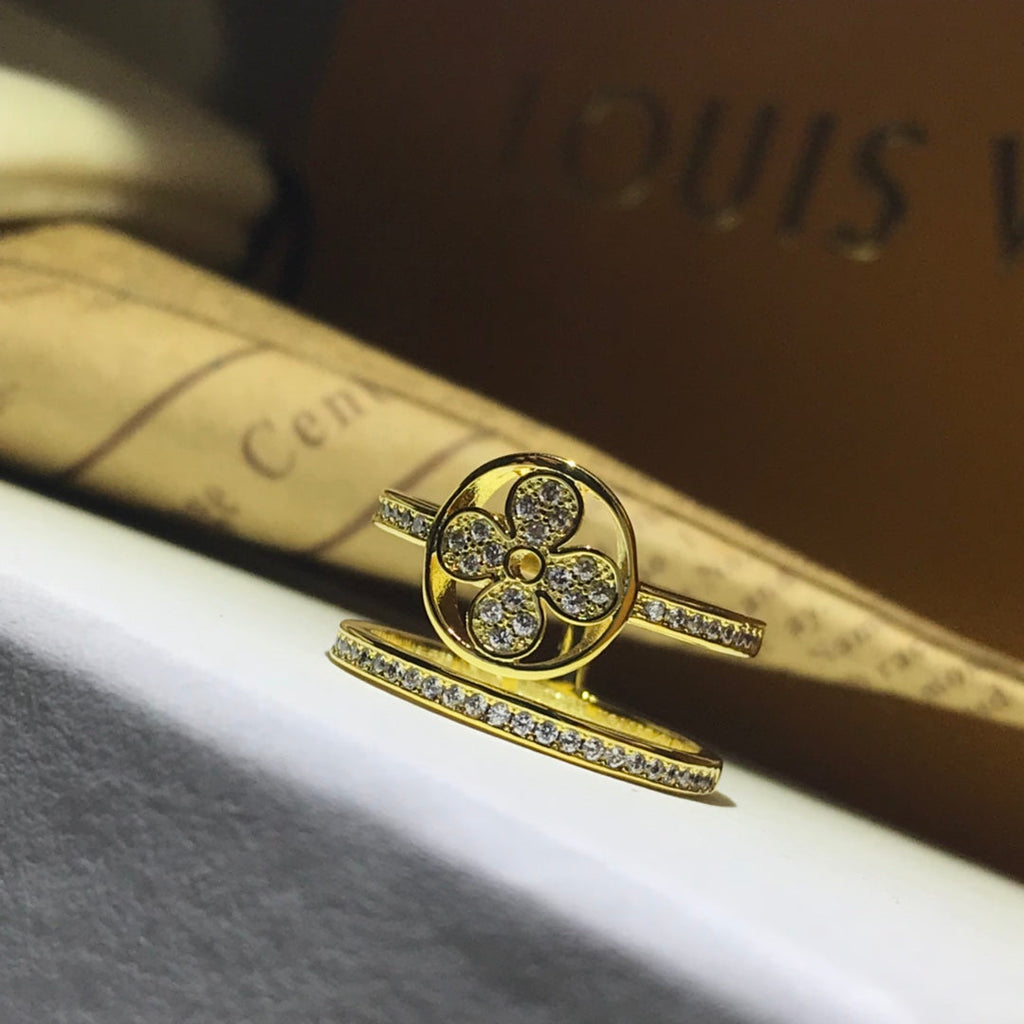 18K Louis Vuitton Idylle Blossom Two-Row Ring