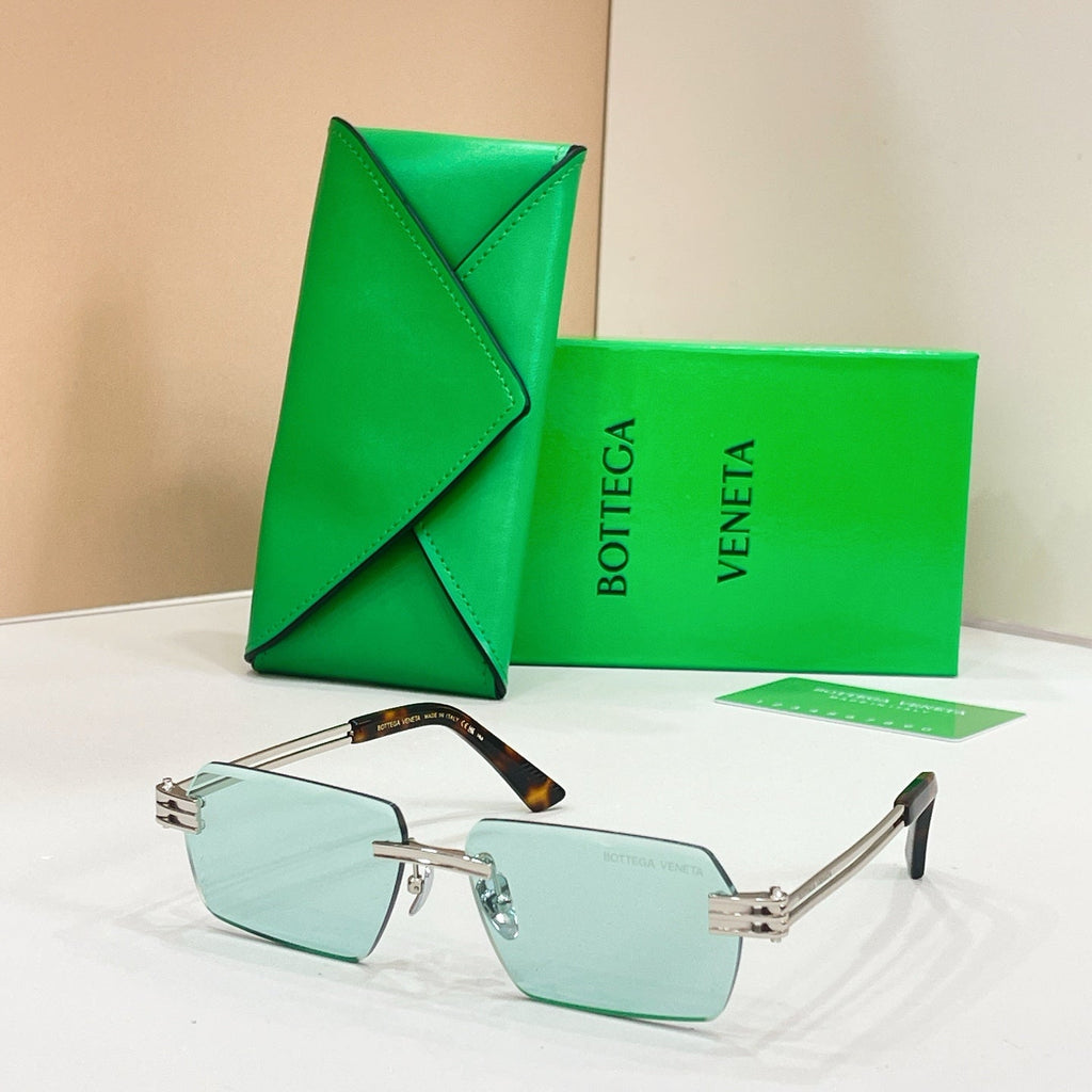 BOTTEGA VENETA Sunglasses-BV2347S