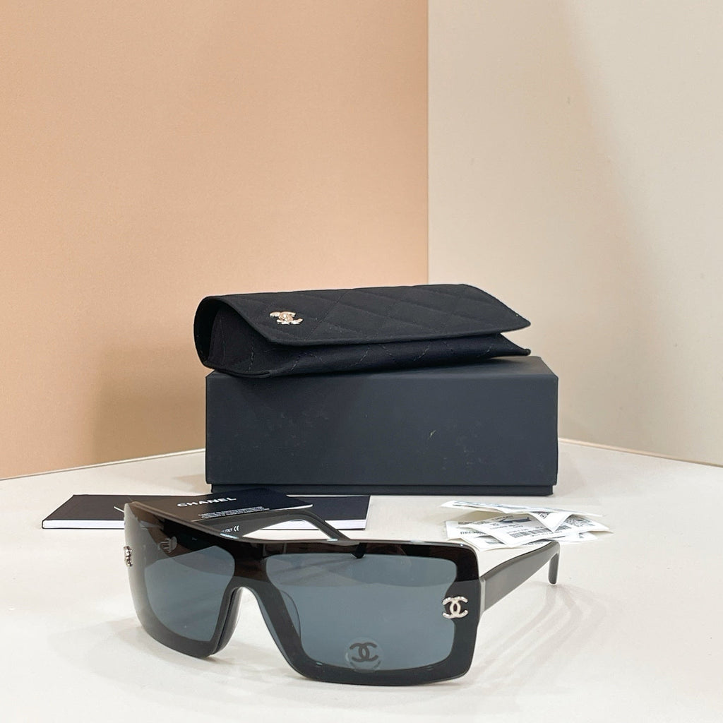 CHANEL Sunglasses CH5507