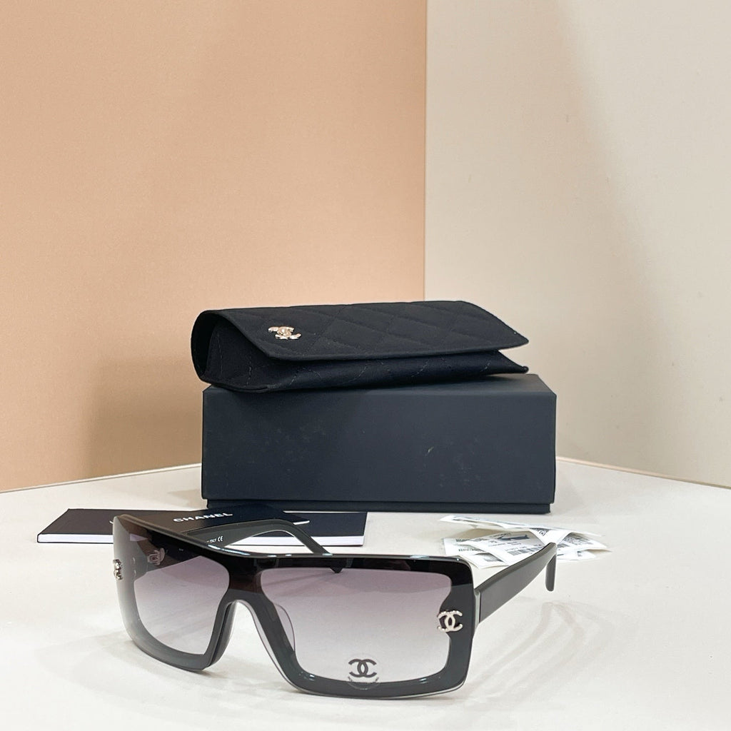CHANEL Sunglasses CH5507